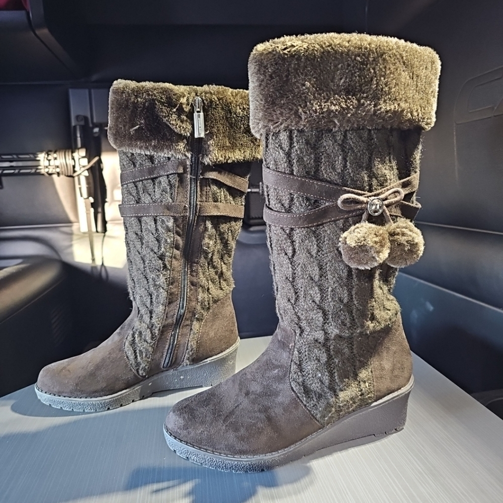 Michael Kors Kendall Update Brown Cable Knit Boots‎ W/Pom Poms Size 5 EUC